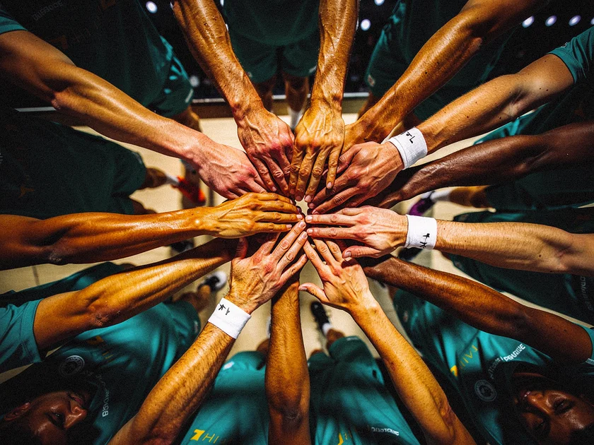 Michigan AD Moves to Keep Dusty May After UNC Coaching Links